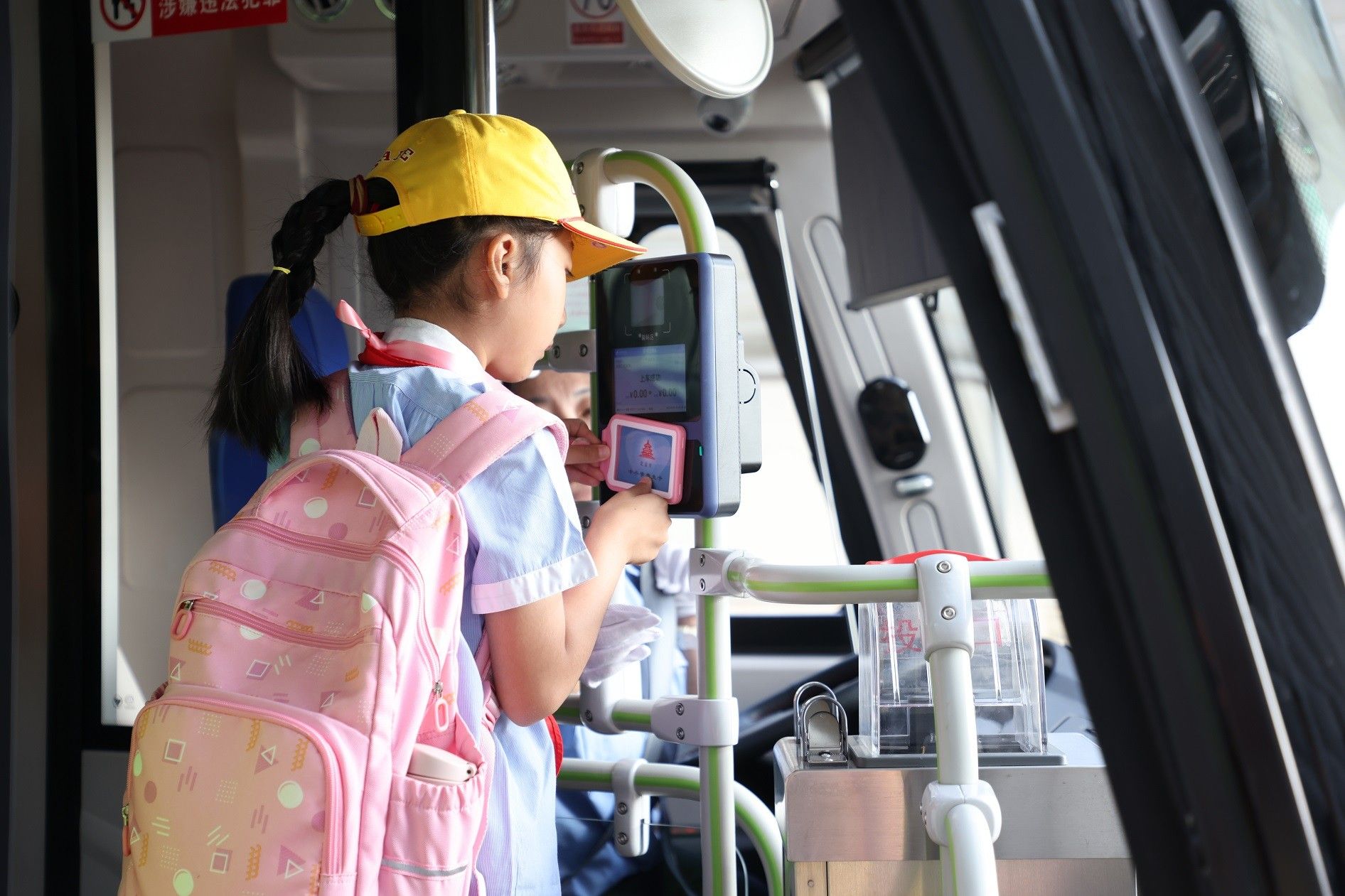 践行国企责任，福田欧辉助力构建通学公交运营新体系
