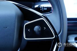 合众汽车-哪吒X