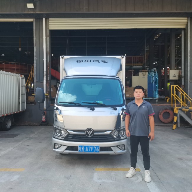 走街串巷开什么车？顺丰小哥曹师傅 “奥铃M卡，小巧灵活刚刚好”