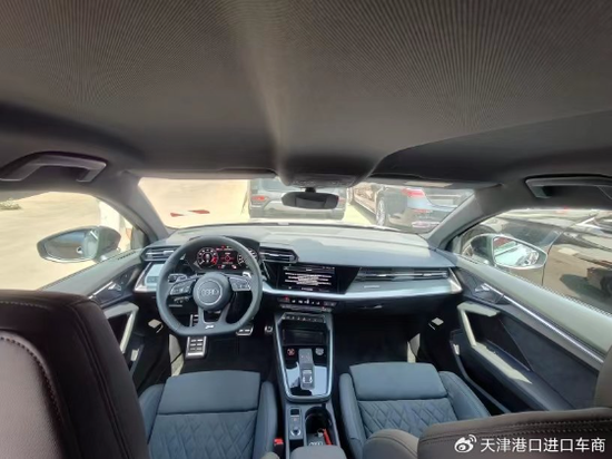 2023款奥迪RS3现车配置颜色可选65万起售 可分期全国