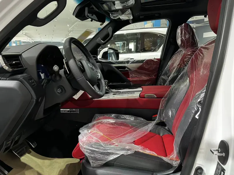平行进口24款雷克萨斯LX600运动版 港口现车可分期145万起售