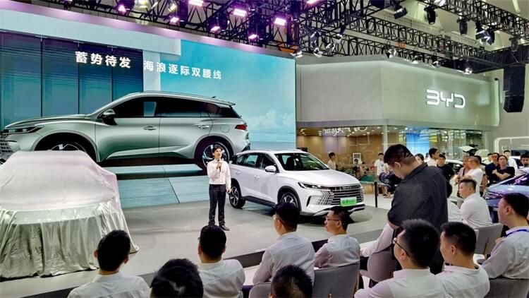新主流家用SUV！比亚迪海狮05DM-i上市，11.28万元起