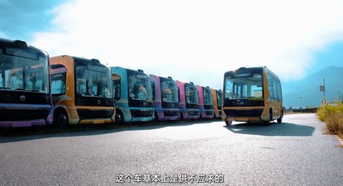 洱海畔的科技绿洲：金旅自动驾驶巴士持续引领未来出行新风尚