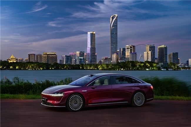 销量起势，北汽极狐2025展望更大飞跃        