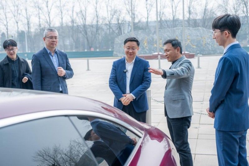 北汽集团与科大讯飞签署战略合作协议 共拓汽车智能化新未来