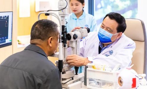 银龄光明行动:明康眼科周年公益义诊周关爱老年眼健康