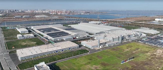  智能制造赋能高品质汽车生产 探访一汽丰田天津新能源工厂
