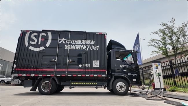 成本减半 路权开挂 顺丰生鲜专线背后的“绿色动能”