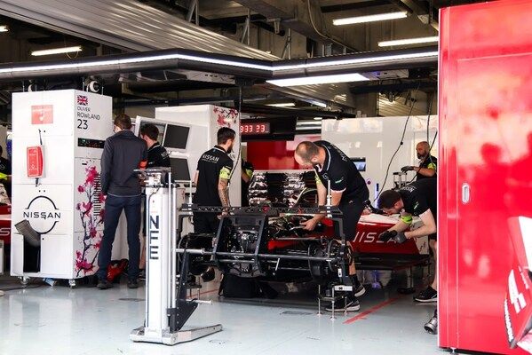 日产FormulaE车队在ABB国际汽联电动方程式锦标赛上海站获双积分