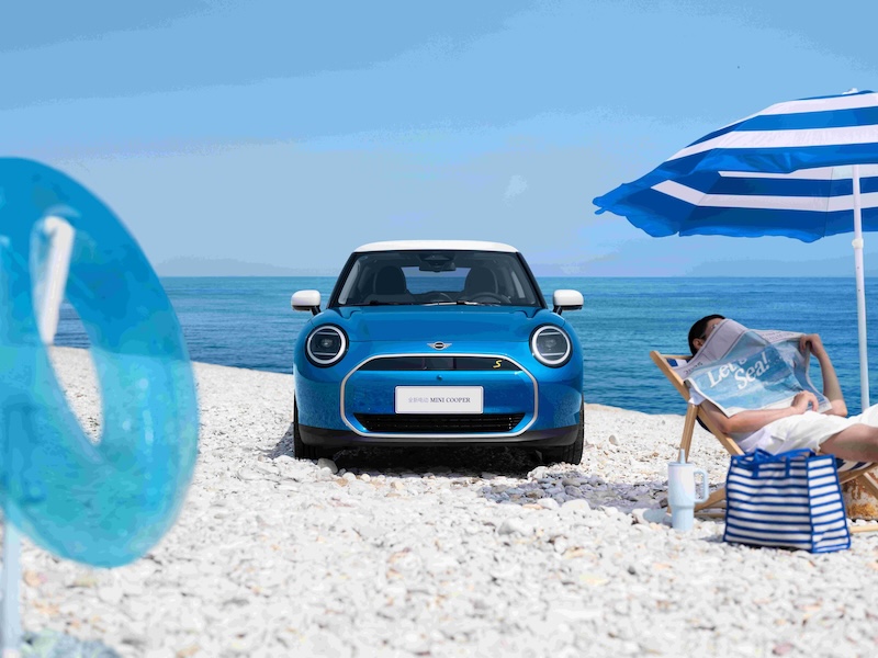 全新電動(dòng)MINI Cooper“最小單位的?！毕薅ㄅ渖鲜?限量52臺(tái)