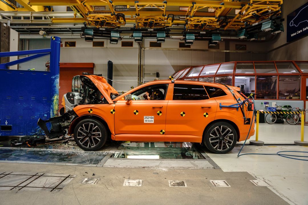 沃尔沃全新XC70预售价29.99万元起,安全口碑带动订单激增