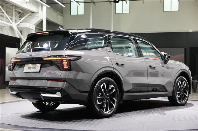 中配起即享二排座椅加热,26 款锐界 L 厉害了