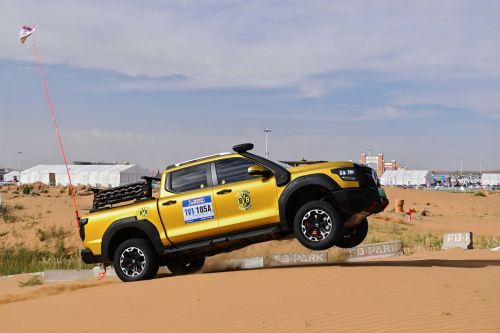 炮火联盟山海同行 长城炮全性能家族征战阿拉善 共享皮卡文化盛宴