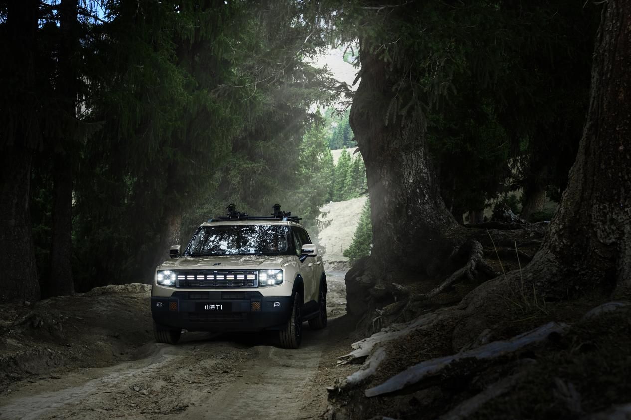 捷途山海T1四驱版即将上市,三电机真四驱开启旅行全场景