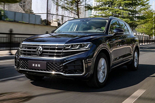 不论年华，它依旧是中大型SUV标杆，试驾大众新途锐