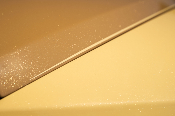 劳斯莱斯呈现高级定制新作闪灵“贝利”