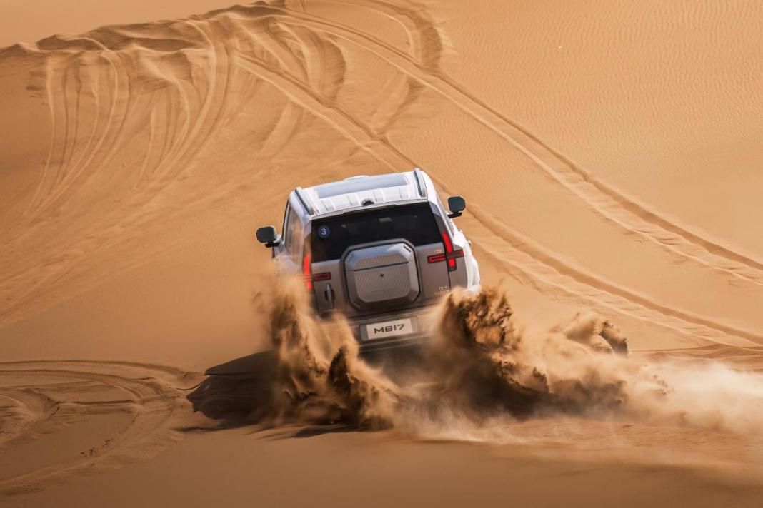 把战场硬实力,变成你的用车硬底气!猛士M817陪你闯遍山河湖海