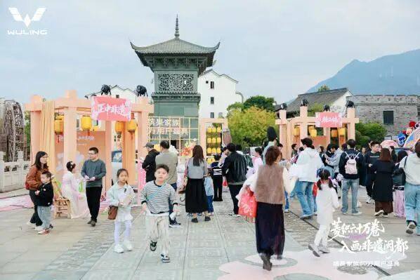 60万用户共同选择！五菱开启缤果家族用户盛典