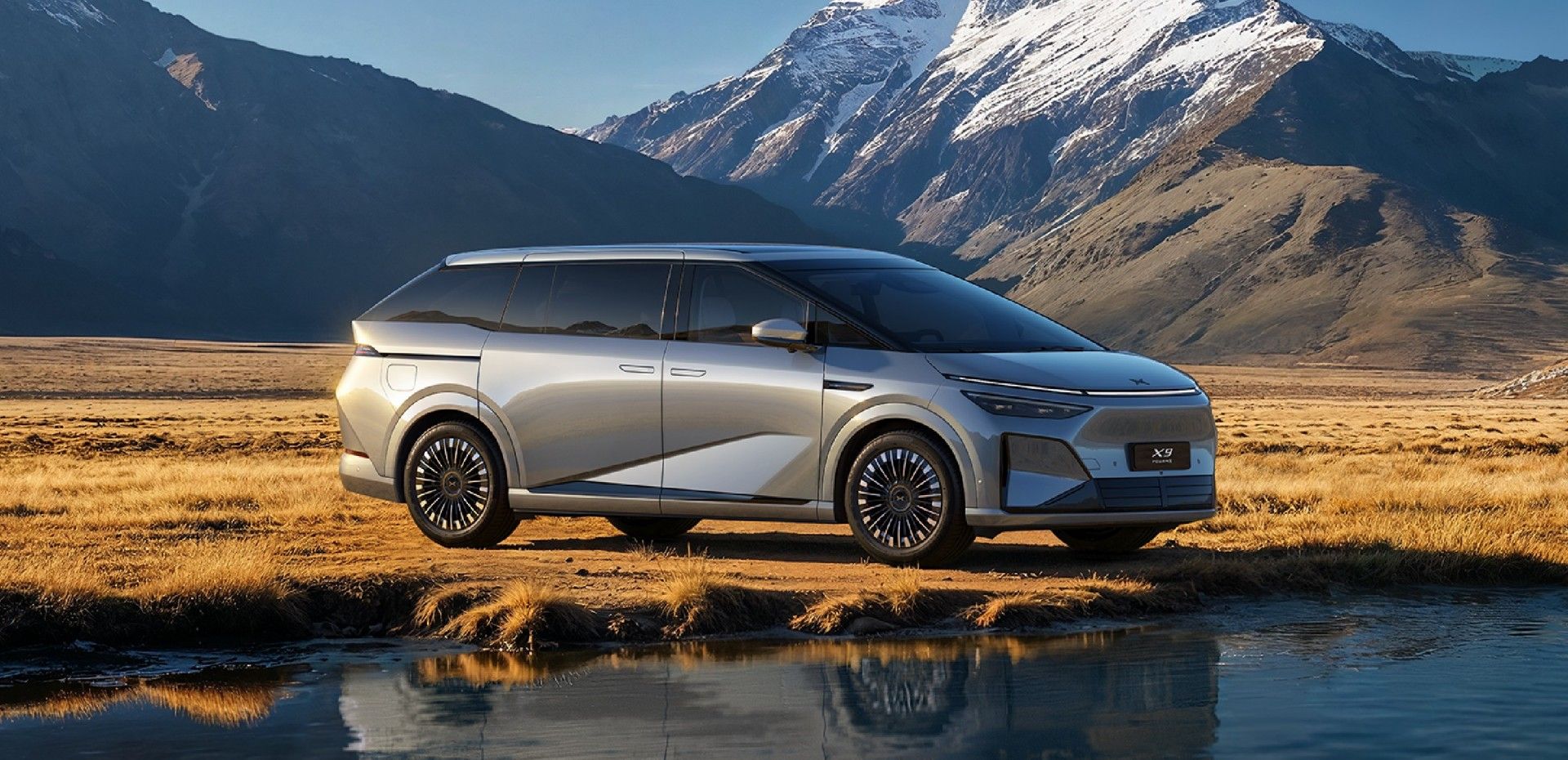 小鹏汽车11月交付新车36,728台 今年累计交付量超39万台