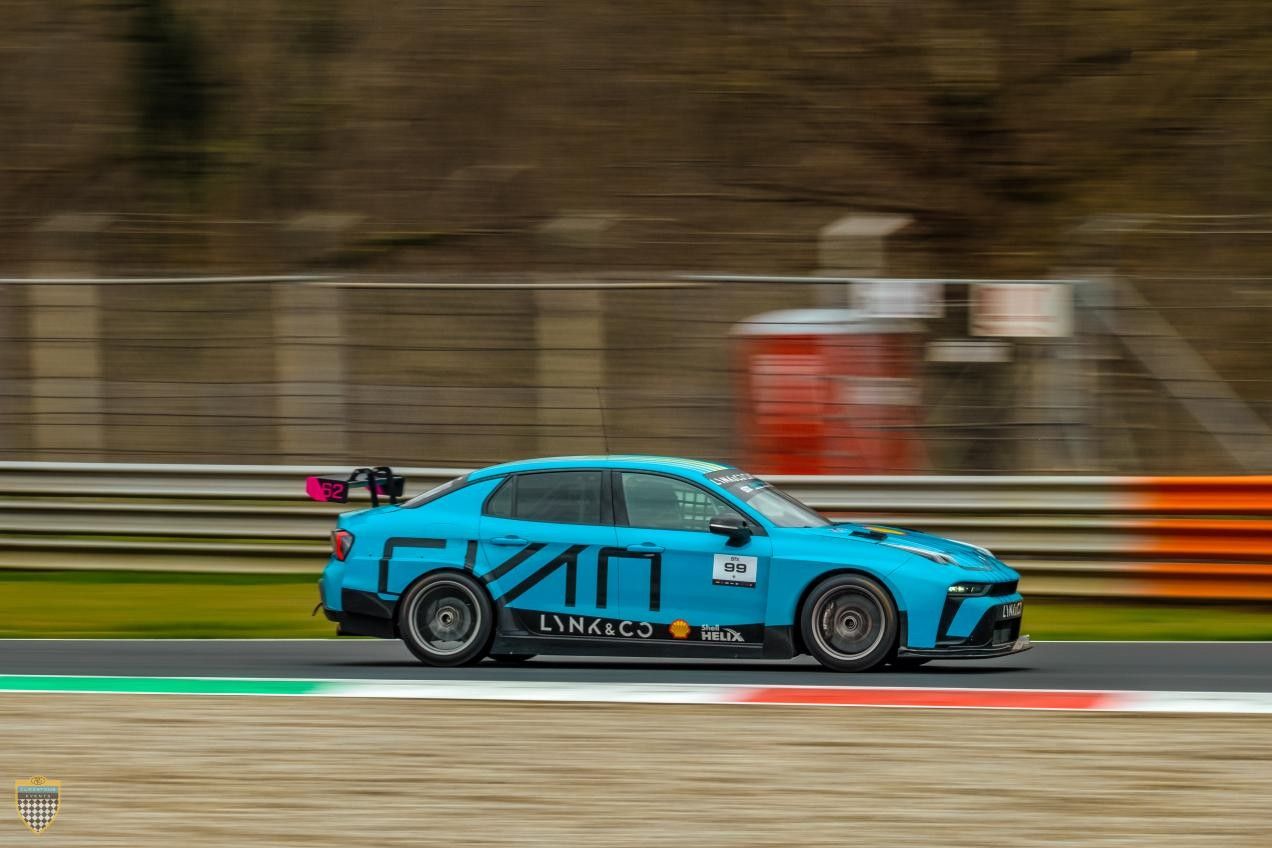 吉利汽车11月销量破31万 连续9个月同环比双增长