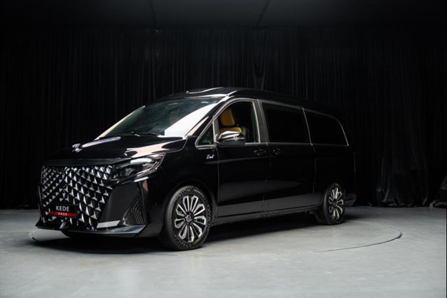 克蒂圣姆峰MH7晶冕限量版｜一席晶冕，自成境界