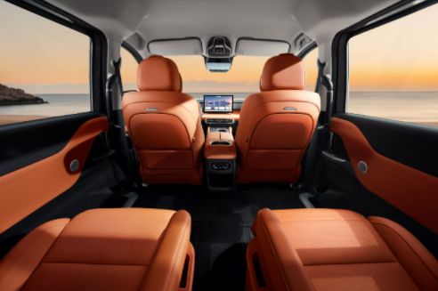  12.98万起！锐胜M8三排都是商务舱，为商用出行带来满分答卷