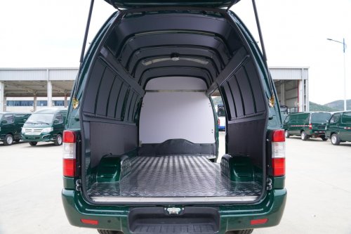 金旅600辆纯电物流车批量交付 助力中国邮政绿色转型