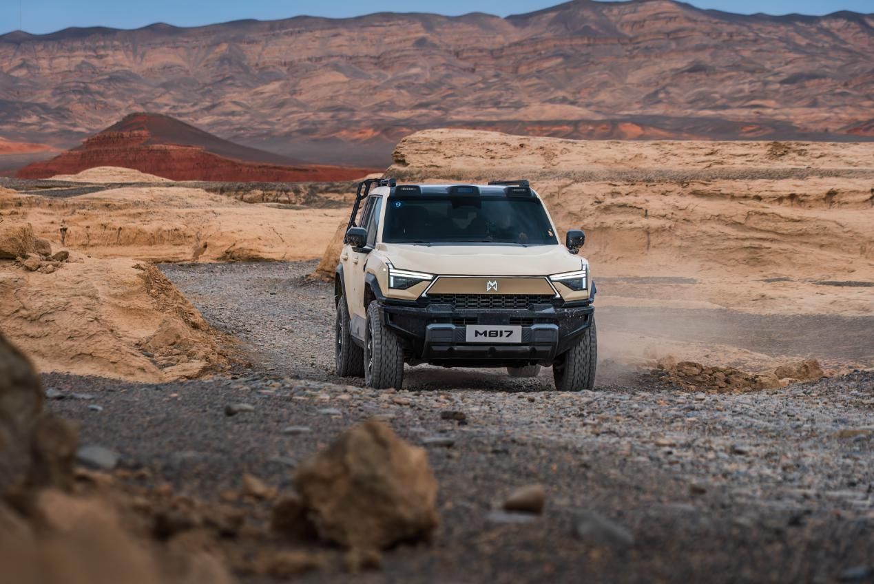 你的越野梦想藏着哪一面猛士M817四大版本精准匹配总有一款懂你！