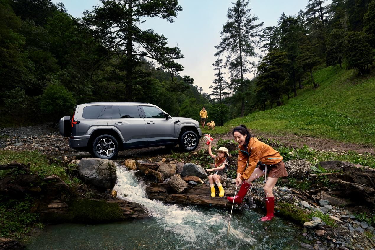 你的越野梦想藏着哪一面猛士M817四大版本精准匹配总有一款懂你！