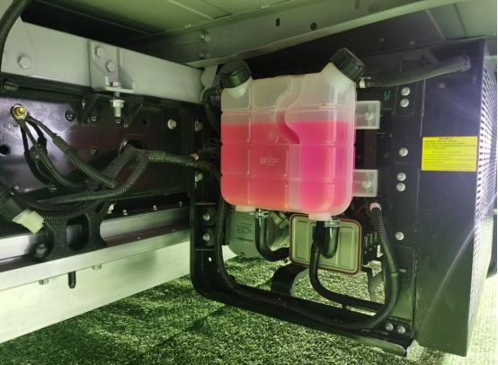 既要体验又要收益：看欧马可Z如何再树高端纯电轻卡新标杆