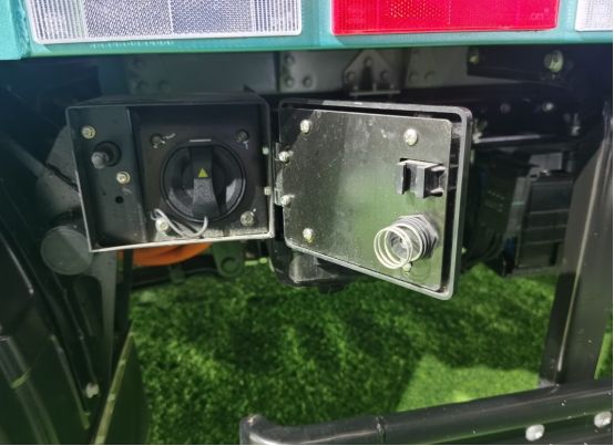 既要体验又要收益：看欧马可Z如何再树高端纯电轻卡新标杆