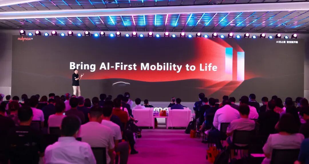 演绎反转剧本，Nullmax的“智驾江湖往事”  