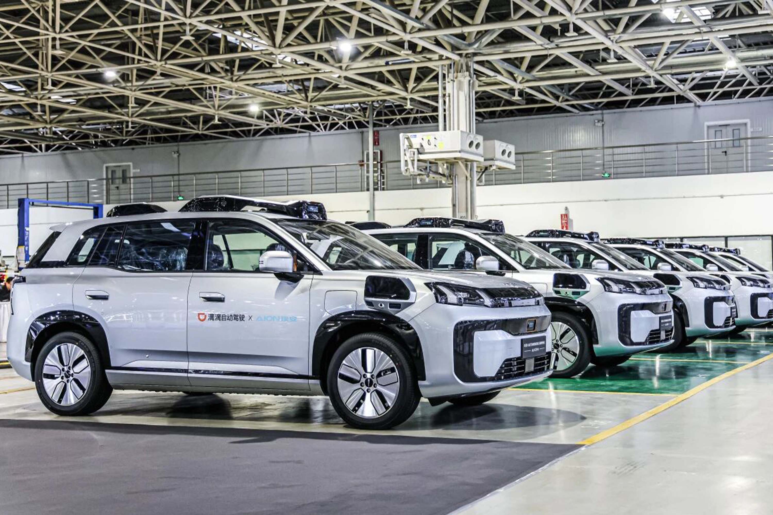 Robotaxi R2将于年内率先落地北京、广州等核心城市