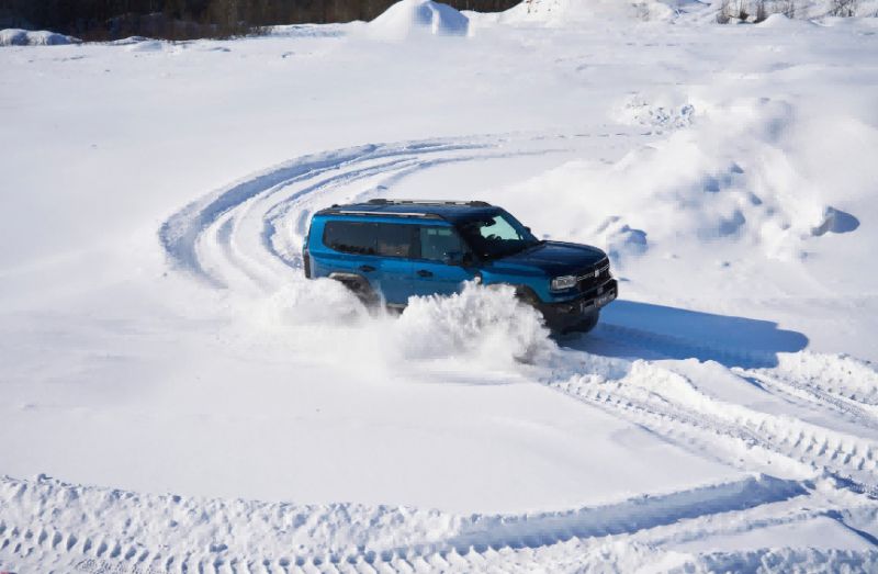 破冰而来 驭境纵横!纵横G700极寒试炼铸就“穿越之王”