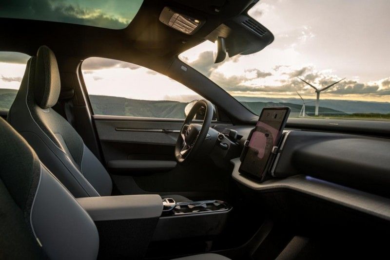 小尺寸不等于小安全:沃尔沃EX30的产品取舍逻辑解析