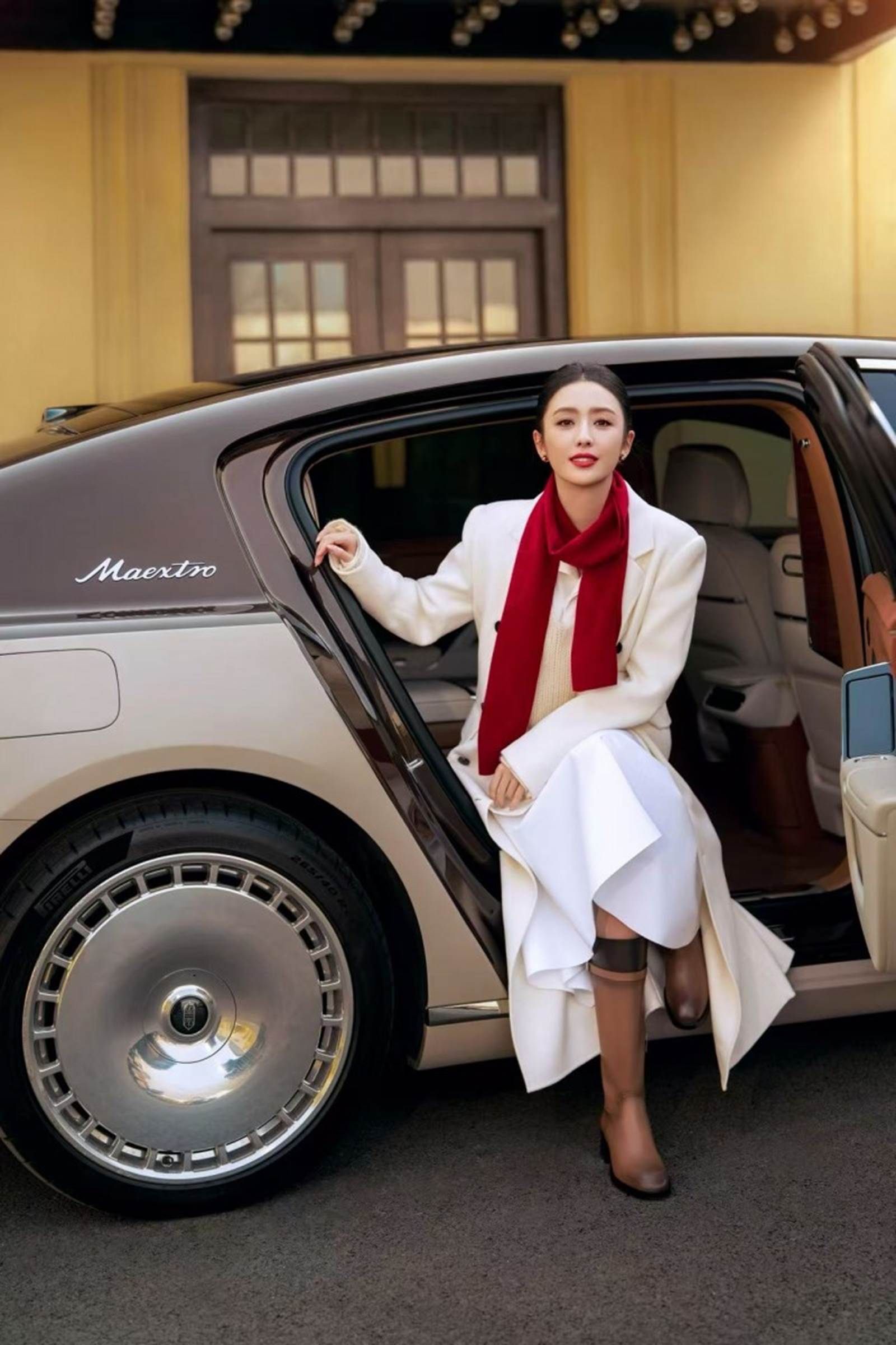 佟丽娅新春视频刷屏,尊界S800击中高净值人群情感期待