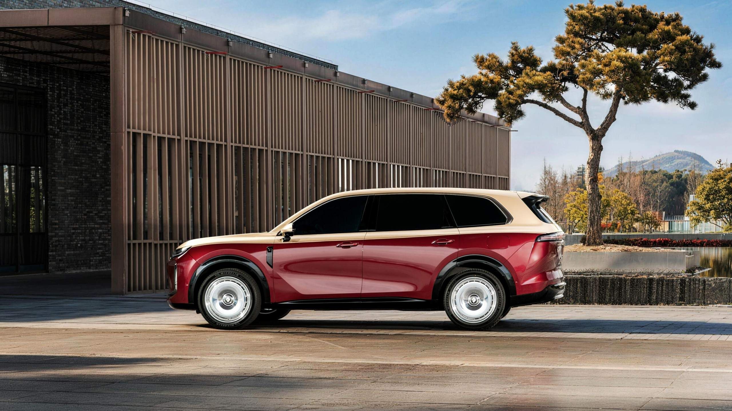 华境S炽焰鎏金色官图公布 将于今年上半年上市