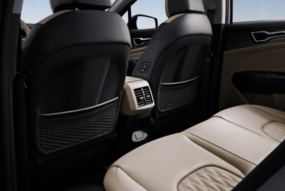 起亚新狮铂拓界诚意上市 全国统一“焕新一口价”10.99万元起