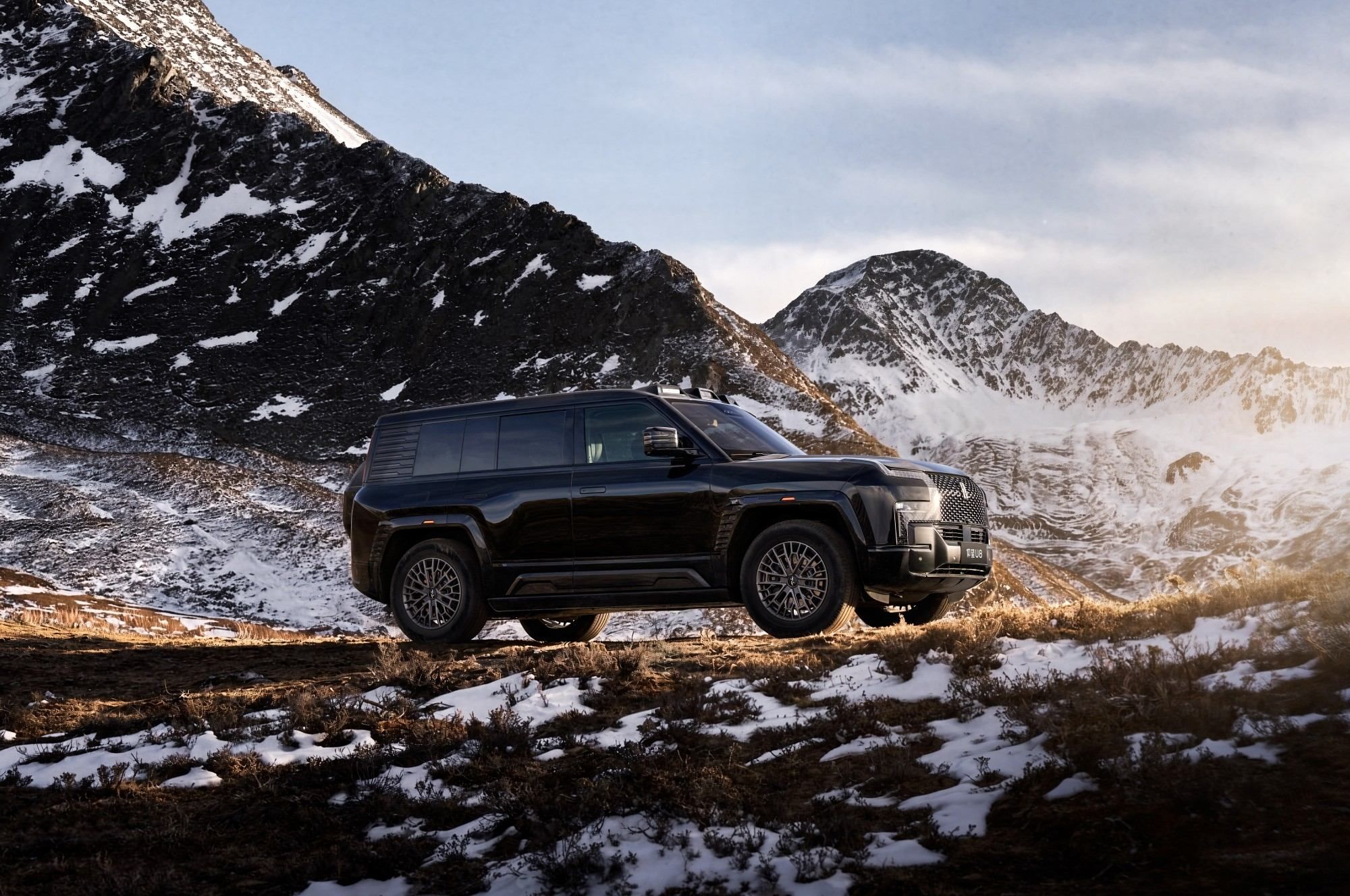 仰望2026款多车上市，续航、操控、舒适全面进阶