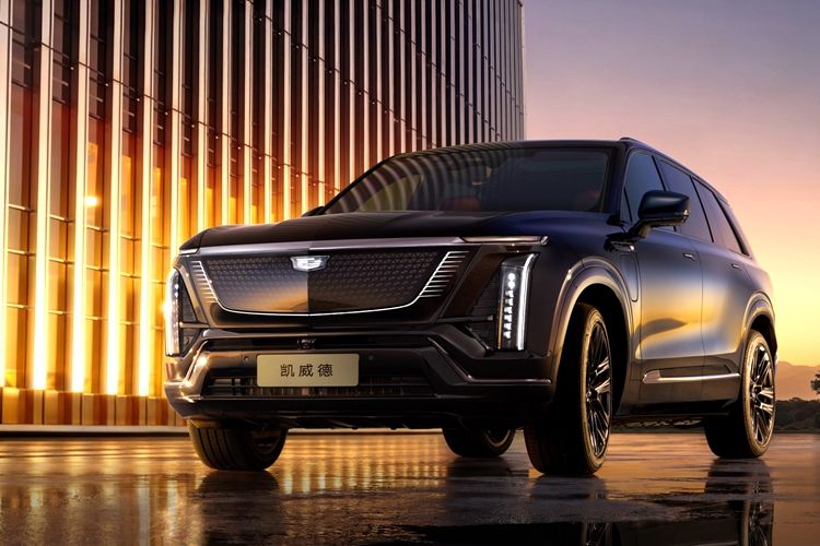凯迪拉克电动SUV凯威德与凯迪拉克F1车队亮相