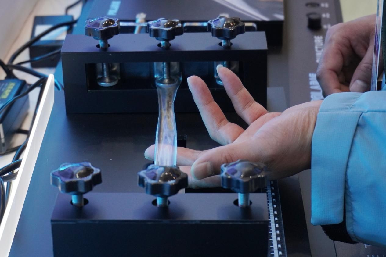 媒体探营：2026清远马拉松开赛，吉利博越REV抢先亮相