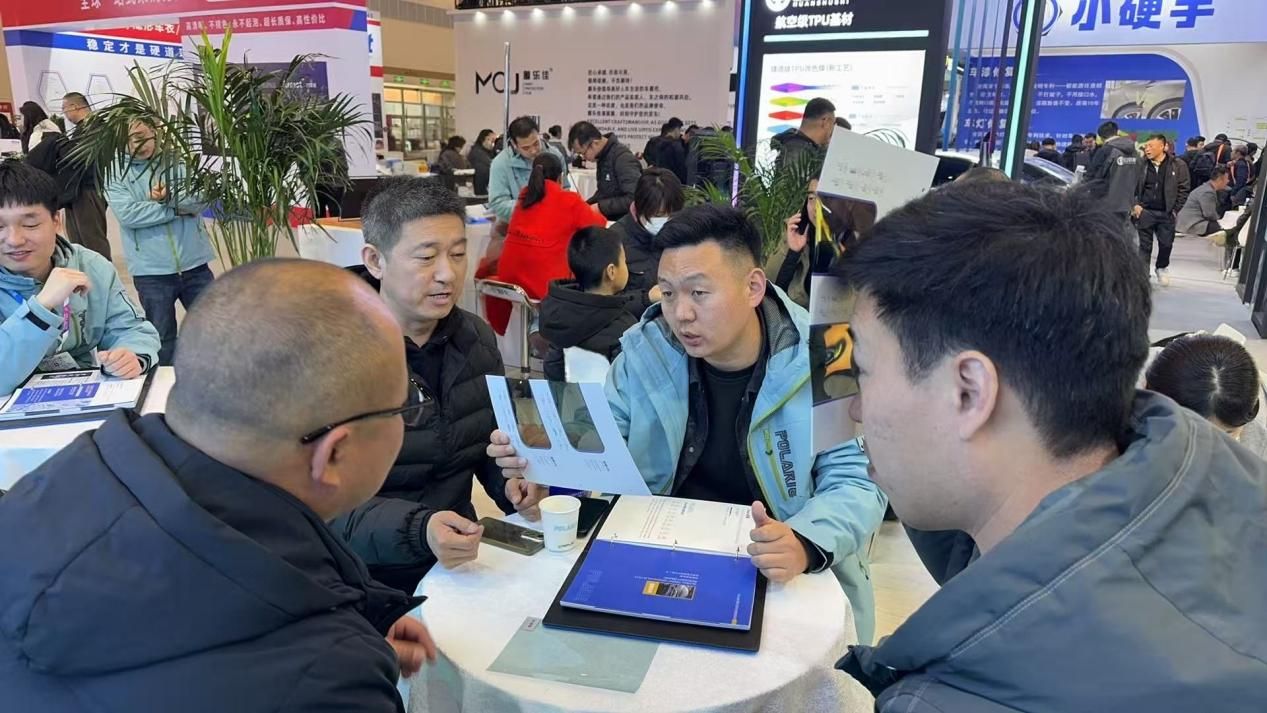 媒体探营：2026清远马拉松开赛，吉利博越REV抢先亮相