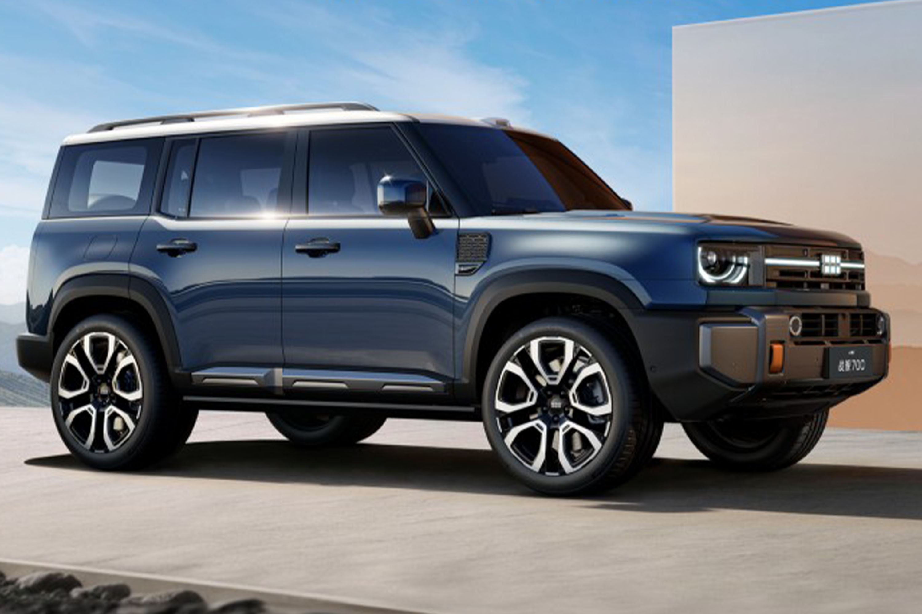 吉利首款AI全地形硬核SUV 定名“吉利银河战舰 700”