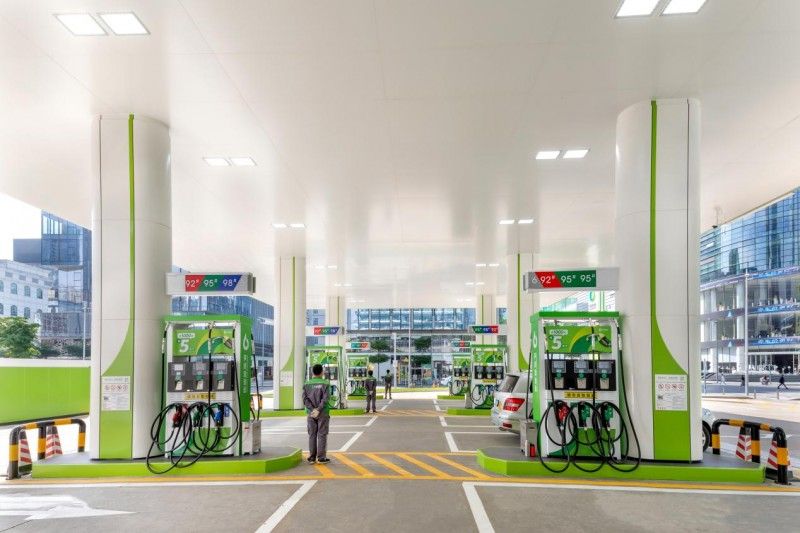 巴斯夫团队到访笋岗加油站赋能品质出行