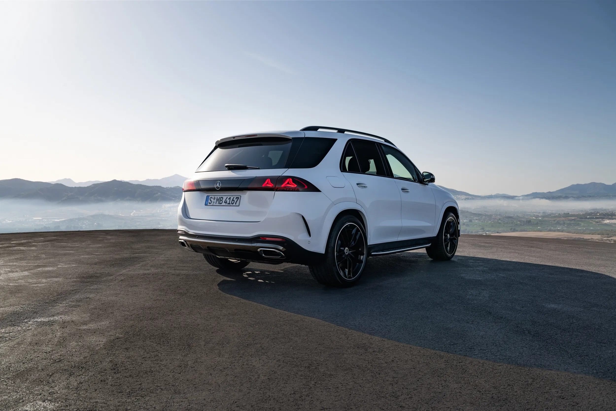 新一代梅赛德斯-奔驰GLE与GLE 53家族迎来全球首秀