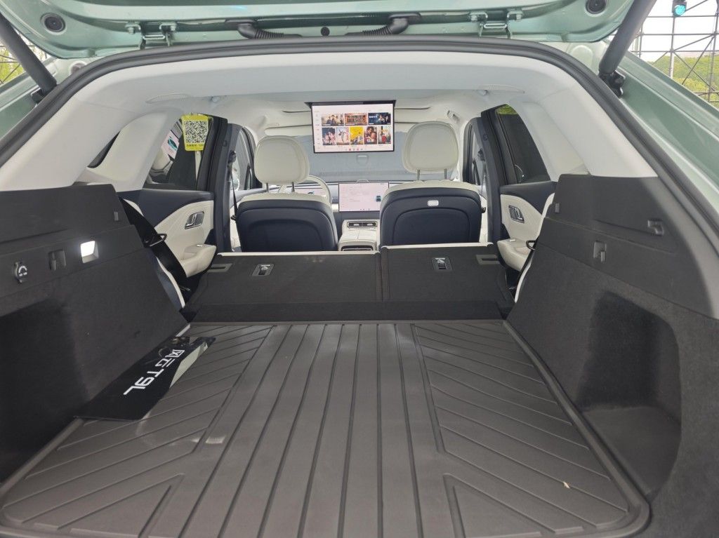 12.99万起！风云T9L大五座SUV定位很精准