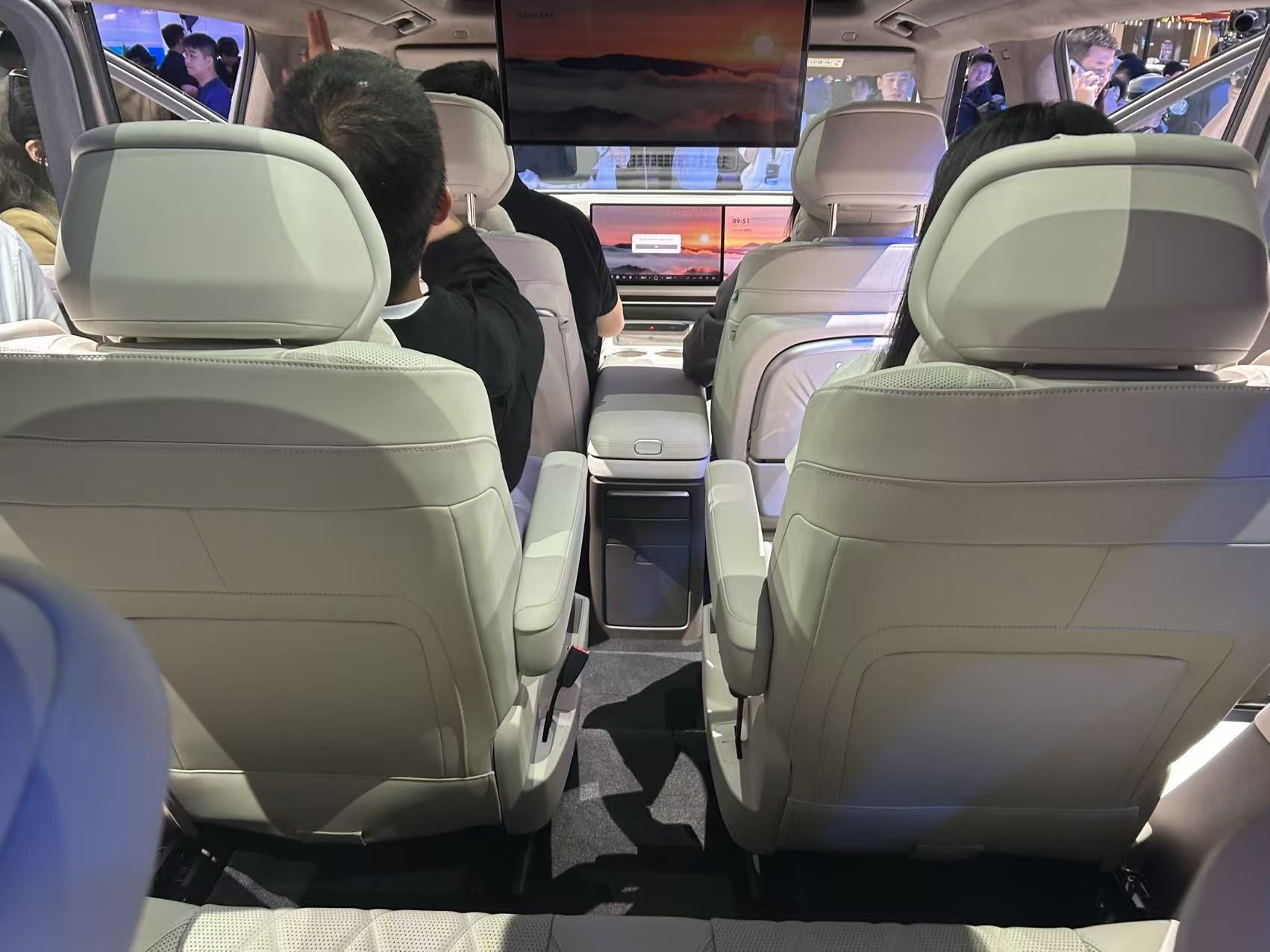 2026北京车展：上汽大众ID.ERA 9X亮相并即将上市