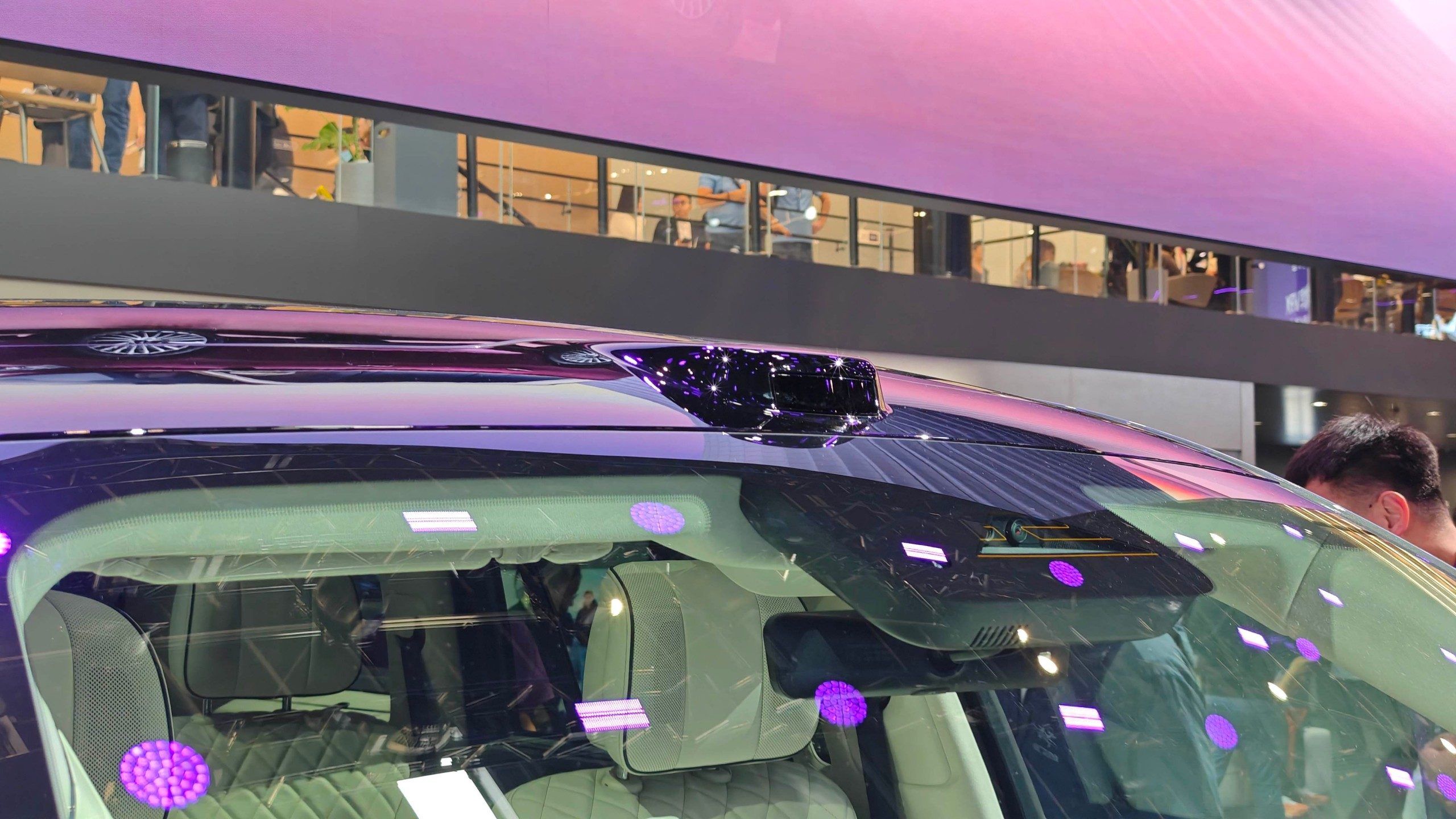 2026北京车展：魏牌V9X亮相，预售37.18万起