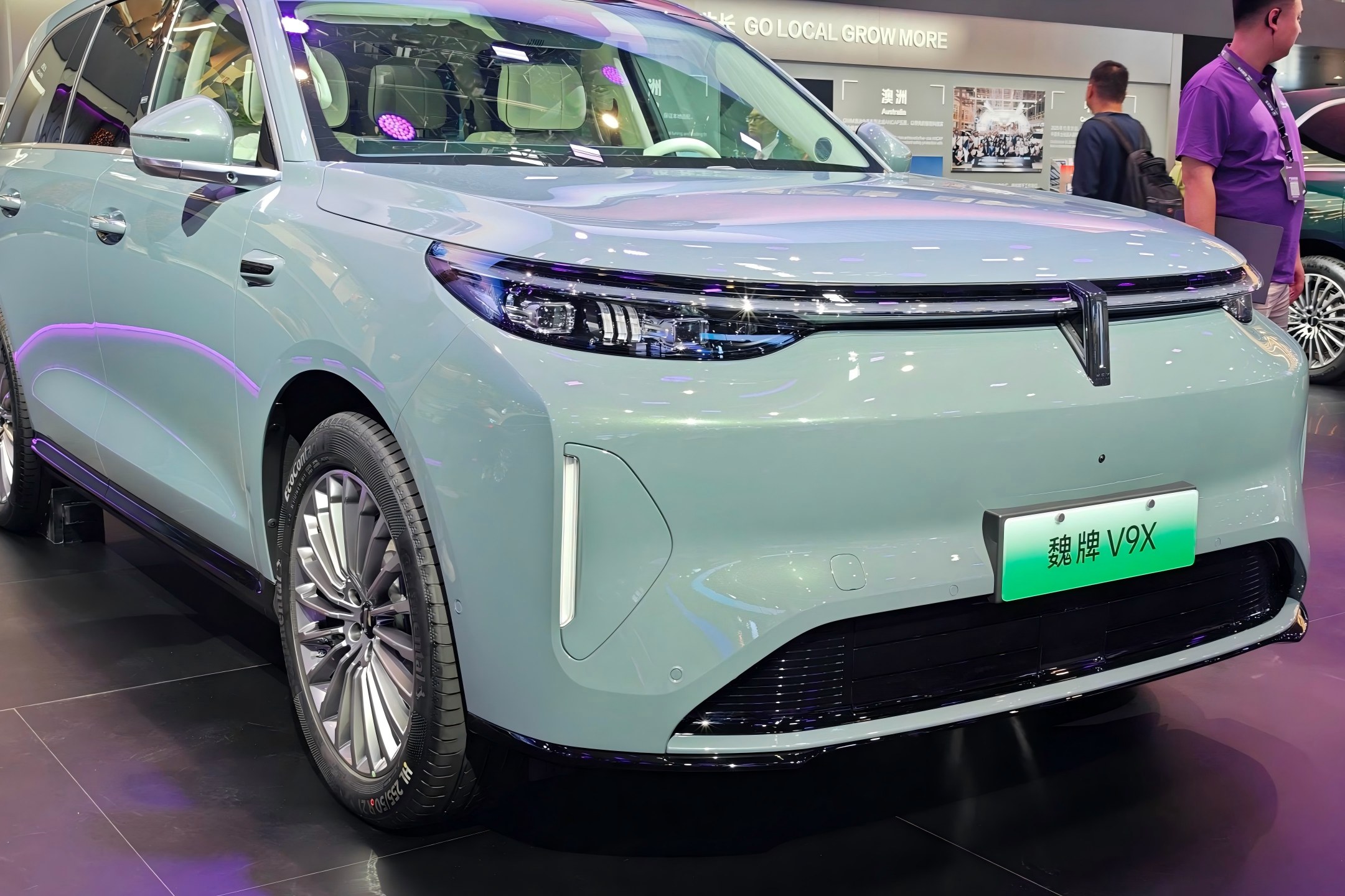 2026北京车展：魏牌V9X亮相，预售37.18万起