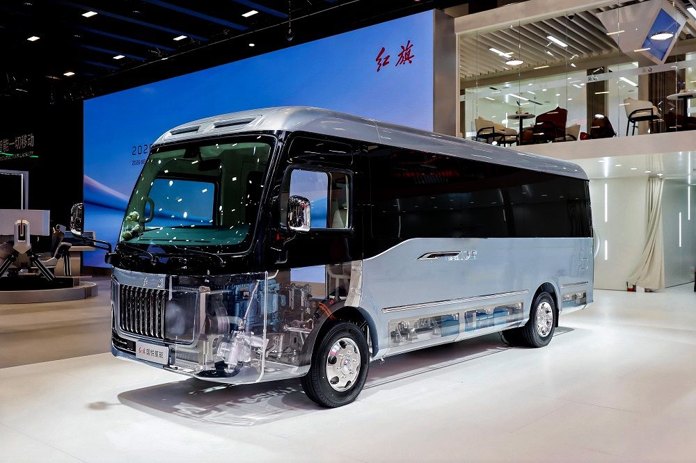 “提质焕新”为用户造好车红旗品牌全域进阶谱写高质量发展新华章